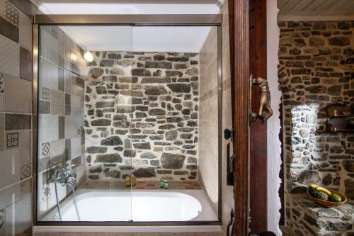 Villa Lotzetta Suites By Estia