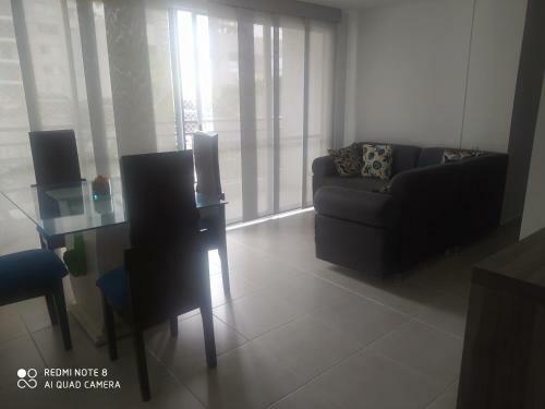 Habitaci�n Privada En Apartamento Familiar