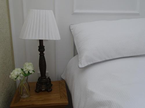 B&B Lillian May