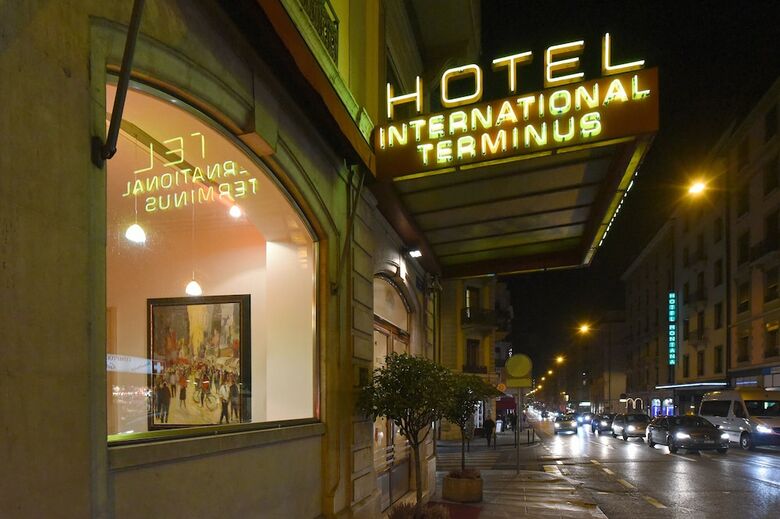 Hotel International & Terminus(.)