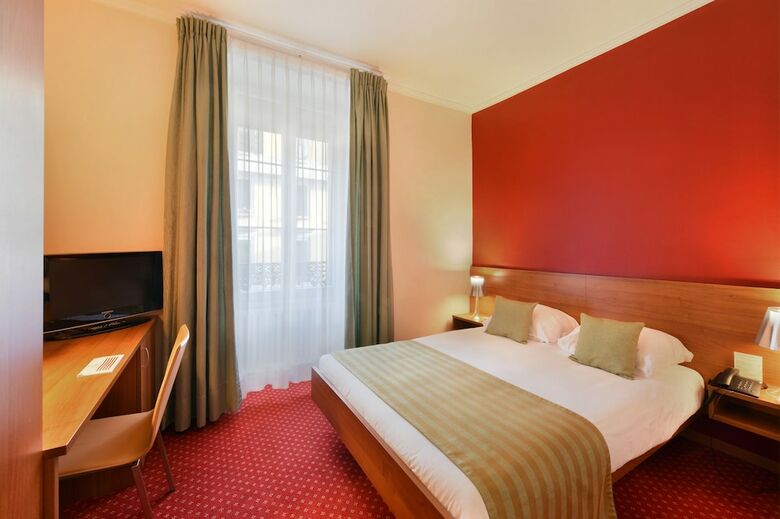 Hotel International & Terminus(.)