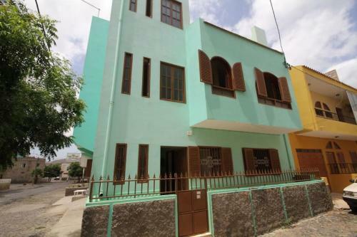 Lutcha Apartments