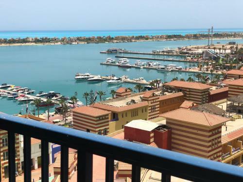 Sea View Apartment In Porto Marina