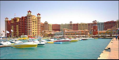 Sea View Apartment In Porto Marina