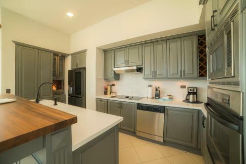 Apartamento Elegant Modern Ocean View Bella Vista In Los Suenos