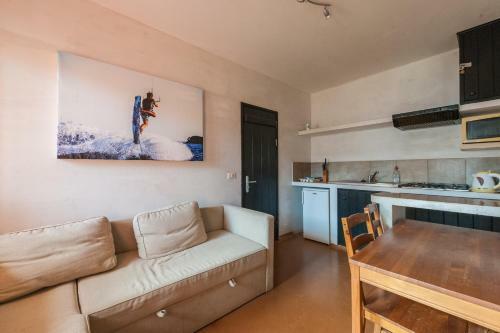 Bed & Breakfast Surfactivity Guest House