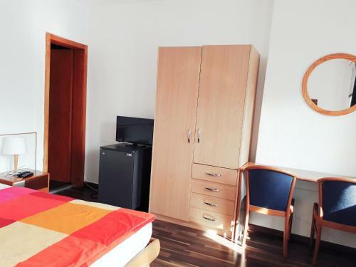 Hostal Hotel Garni Battello
