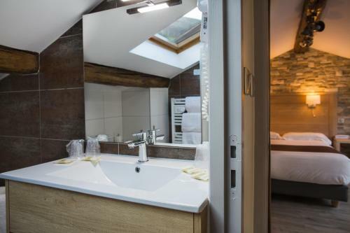Logis Hotel Erreguina