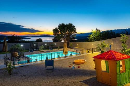 Villa Holiday Home Klara, Zadar - Kru?evo