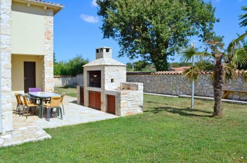 Villa Mary - With Pool