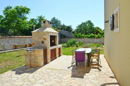 Villa Mary - With Pool