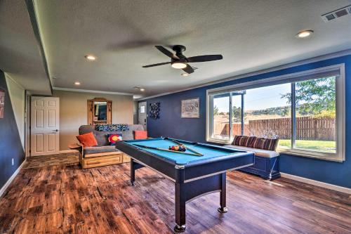 Family-friendly Home With Back Yard And Game Room