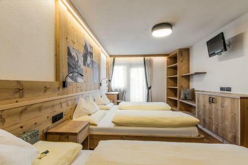 Hotel Pensione Camoscio