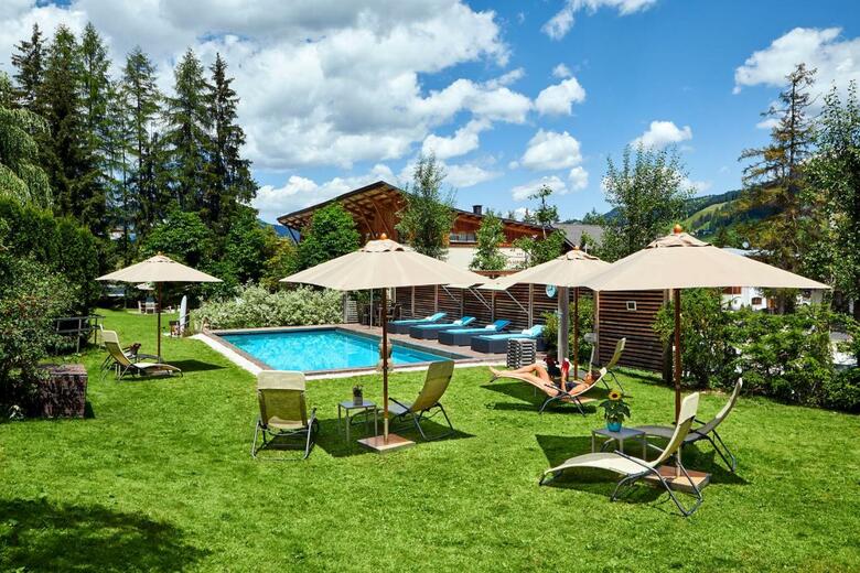 Hotel Dolomit B&B