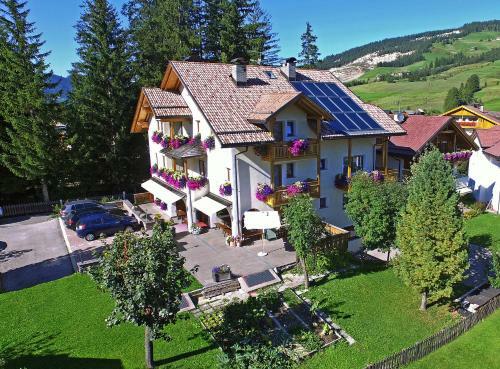 Hotel Garn� Lasteis