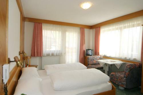 Hotel Garn� Lasteis