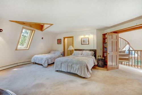 Secluded Rustic Dome With Majestic Views At Idaho Springs