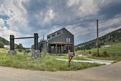 Modern Evergreen Duplex With Mountain Views!