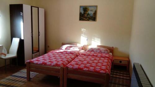 Hostal Rooms With A Parking Space Grabovac, Plitvice - 19216