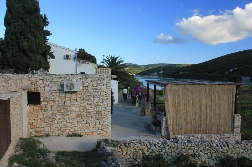 Seaside Holiday House Cove Parja, Vis - 8903