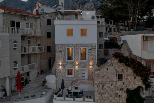 Apartment With Jacuzzi Ivana