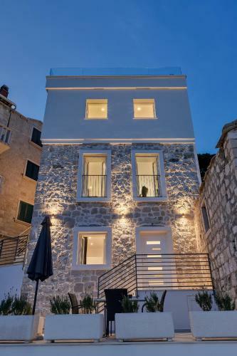 Apartment With Jacuzzi Ivana