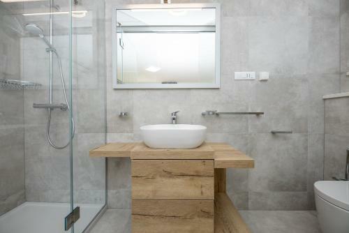 Villa Esquel - With Heated Pool