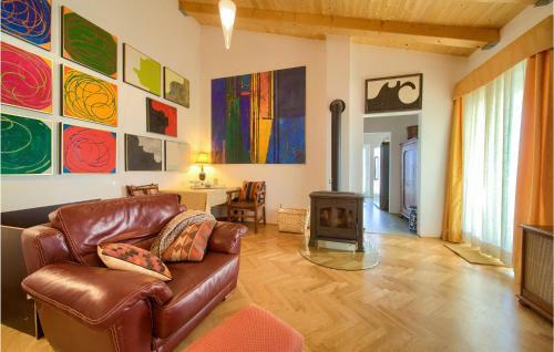 Amazing Home In Vrh With 1 Bedrooms