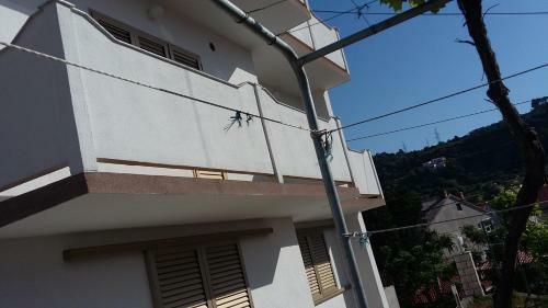 Hostal Rooms In Family House Vera