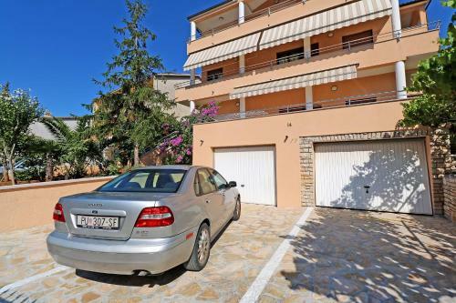 Apartment In Vila Mia