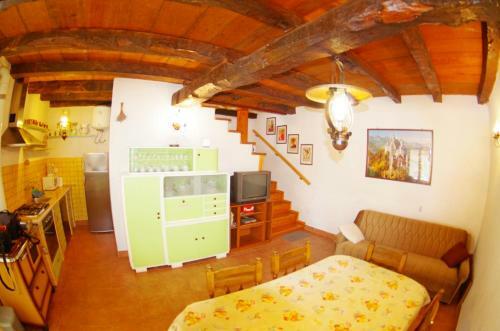 Holiday House Mario