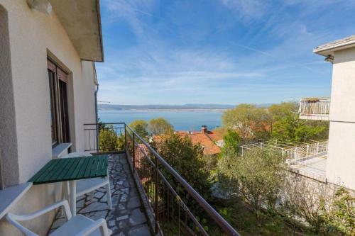 Apartment In Dramalj 41518
