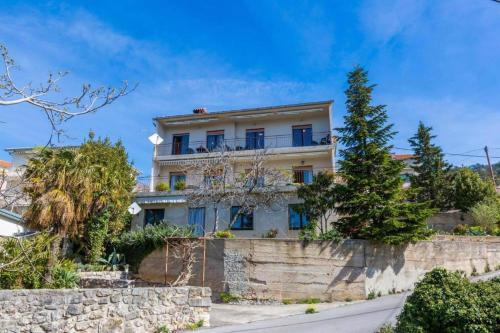 Apartment In Dramalj 41518