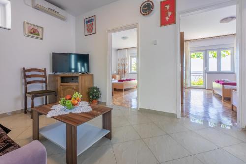 Apartments Brana