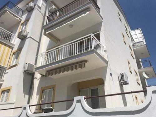 Apartments With A Parking Space Dramalj, Crikvenica - 18990