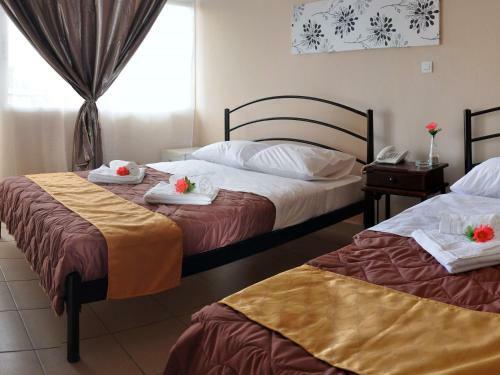 Golden Beach Hotel