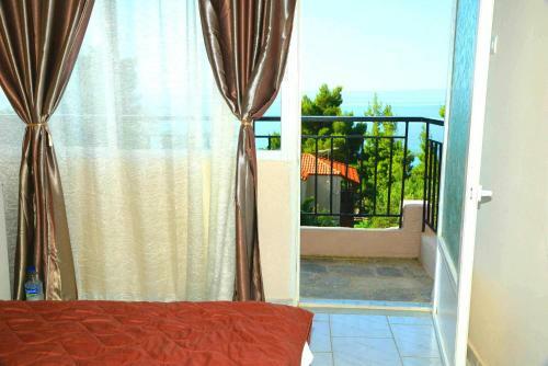 Golden Beach Hotel