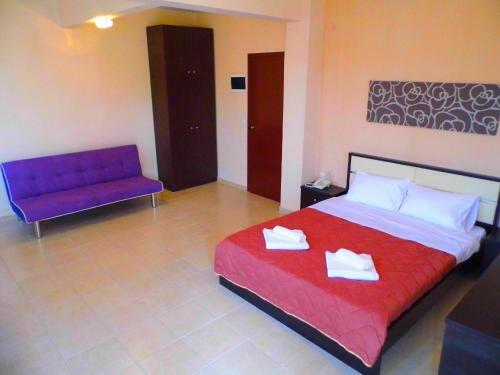 Golden Beach Hotel