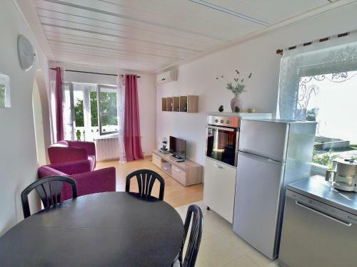 Apartments Bosiljka