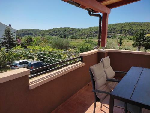 Apartment Arba 3 S Bazenom I Parkingom