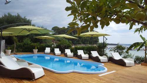 Banjol 441 Apartman Mare