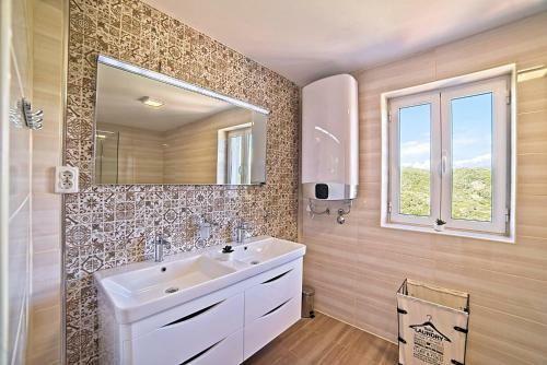 Holiday House Rab