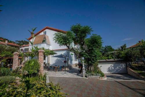 Apartman Larissa