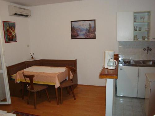 Apartment Barbat 17620c