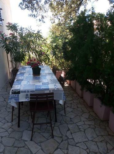 Apartments Suha Punta - Crnic