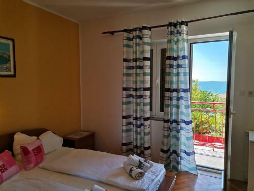 Hostal Pension Vesela Soba 4