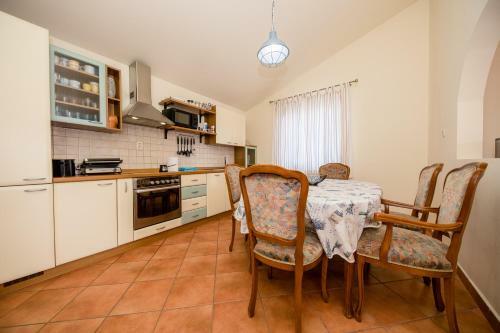 Nikolina Rab Apartments