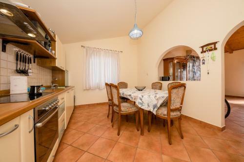 Nikolina Rab Apartments