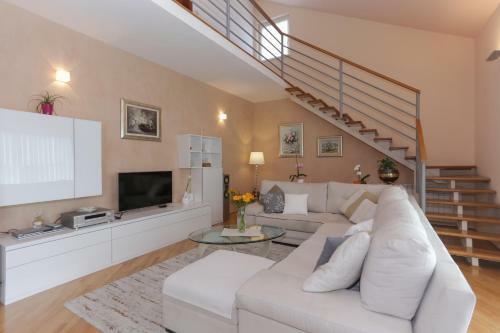 Apartment Penthouse Edita