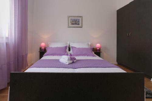 Charming Carmen Apartment